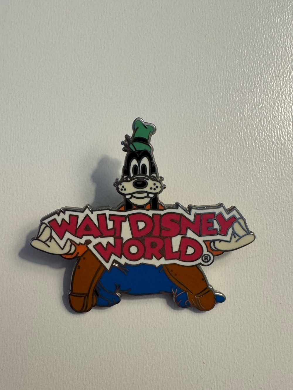 Disney Pin Trading 2003 Goofy Walt Disney World Logo Collector Pin